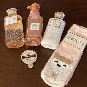 Pure Wonder Bath and Body Works Gift Set Bundle. NWT